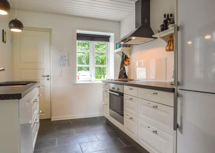 Hodde With Fireplace Feriehus Tistrup