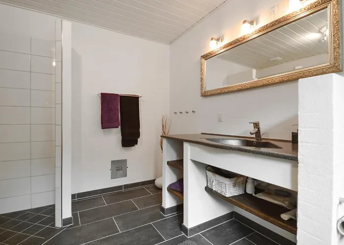Feriehus Hodde With Fireplace *